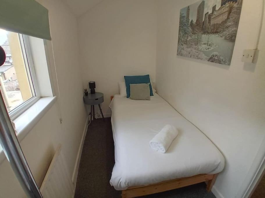 Large Family Home Central Location 3 Double Bedrooms And 1 Single Bedroom كارديف المظهر الخارجي الصورة